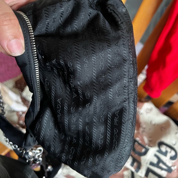 COPY - COPY - COPY - RELISTED!!! Nylon Prada crossbody bag lightly used - Picture 5 of 5